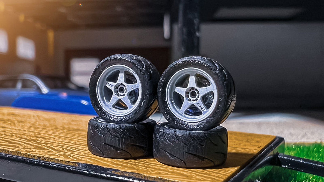 Mini Scale Wheels Model Regamaster